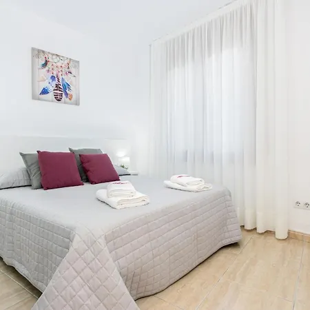 Apart-rent Av Rhode 1º 2009 * Roses